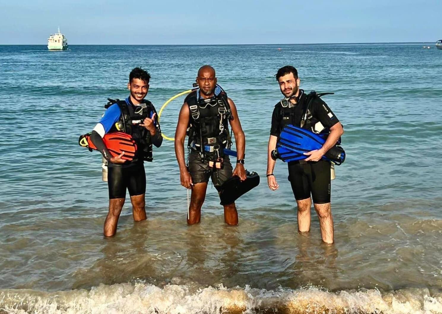 Tiongman Scubadive & Lodge Kampong Juara Exterior foto